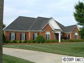 1022 Nickalaus Dr., Matthews, NC 28104