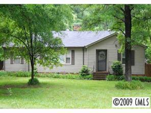 5901 Wilora Lake Rd., Charlotte, NC 28212