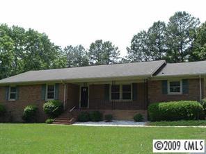 15016 Pawnee Tr., Matthews, NC 28104