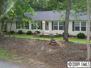 147 Woodcrest Dr., Mooresville, NC 28115