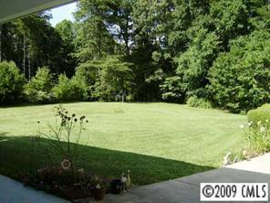 141 Hobbs Ln., Mooresville, NC 28115