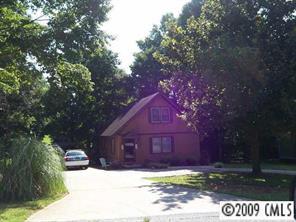 1538 Castell Ln., Hickory, NC 28601