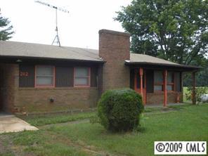 262 Tuckers Grove Rd., Statesville, NC 28625