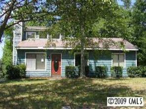 1917 Mary Ann Dr., Charlotte, NC 28214