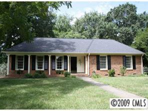 7501 Bedfordshire Dr., Charlotte, NC 28226