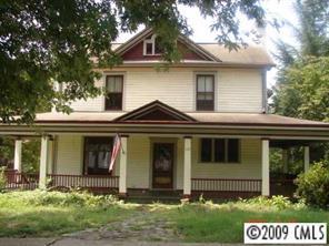 137 N Race St., Statesville, NC 28677