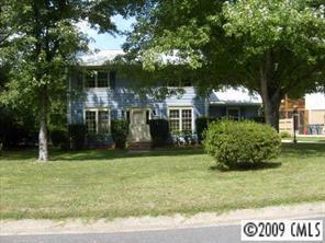 7516 Castlebar Rd., Charlotte, NC 28270