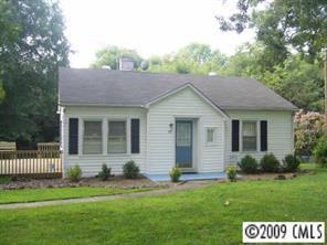 207 NW Parkwood Dr., Concord, NC 28027