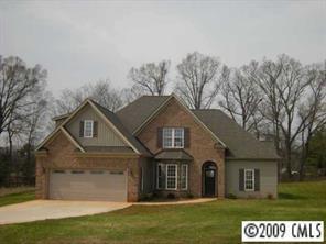 2349 Mintew Cir., Lincolnton, NC 28092