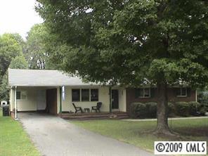 413 Morris Dr., Harrisburg, NC 28075