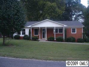 704 Noles Dr., Mount Holly, NC 28120