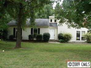 1627 Windyrush Ln., Gastonia, NC 28054