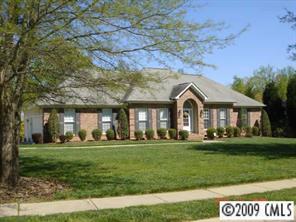 416 Hunters Pointe Dr., Indian Trail, NC 28079