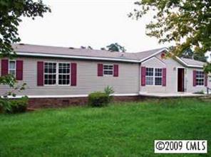 121 Colfax Rd., Statesville, NC 28625