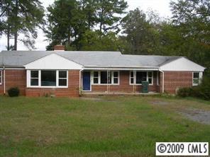 802 Townsend Ave., Gastonia, NC 28052
