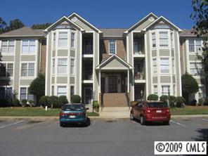 7332 Rose Terrace Ct., Charlotte, NC 28215