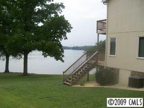 503 Horseshoe Dr., Mount Holly, NC 28120