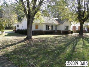 128 N Baldwin Ave., Kannapolis, NC 28083