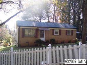 1100 Hoover St., Mount Holly, NC 28120