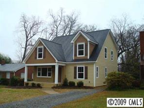 1812 Dearmon Dr., Charlotte, NC 28205