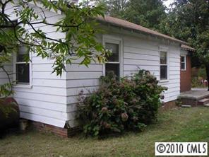 45680 Blackhawk Ln., New London, NC 28127