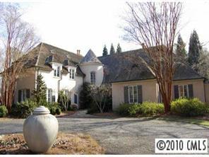 207 Avinger Ln., Davidson, NC 28036