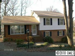 5800 Quiet Cove Ct., Charlotte, NC 28215