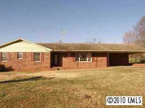 114 Robin Ln., Statesville, NC 28677