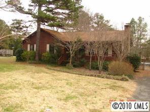 10322 Crestshire Rd., Charlotte, NC 28227