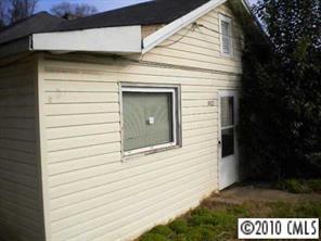 1912 Oaklawn Ave., Charlotte, NC 28216