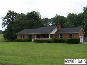 7185 Locke Dr., Sherrills Ford, NC 28673