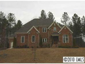 2417 Island Lake Dr., Charlotte, NC 28216