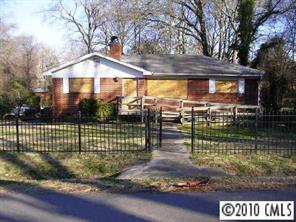 1001 Crestmere St., Charlotte, NC 28208