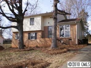132 Colony Acres Dr., Charlotte, NC 28217
