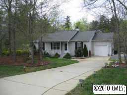 125 Maxamy Ln., Mooresville, NC 28117