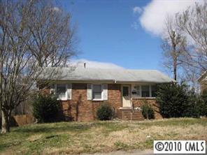 1308 Plumstead Rd., Charlotte, NC 28216