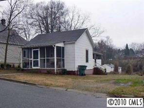 320 W Moore Ave., Mooresville, NC 28115
