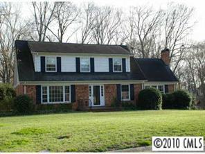 7327 Bedfordshire Dr., Charlotte, NC 28226