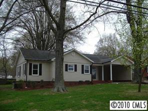 137 E Stewart Ave., Mooresville, NC 28115