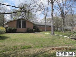 1104 Lakewood Dr., Monroe, NC 28112