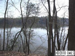 6988 Golden Bay Ct., Sherrills Ford, NC 28673