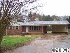 112 Zachary Rd., Statesville, NC 28625