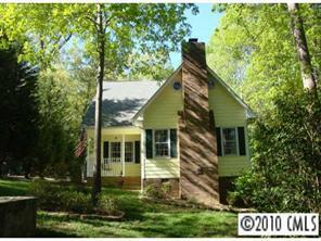 608 Chestnut Ln., Matthews, NC 28104