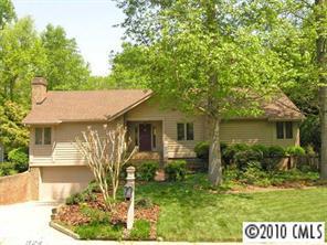 924 Laurel Park Ln., Charlotte, NC 28270