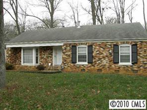 5219 Dolphin Ln., Charlotte, NC 28215