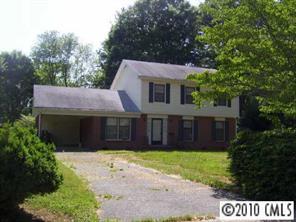 5920 Haddington Dr., Charlotte, NC 28215