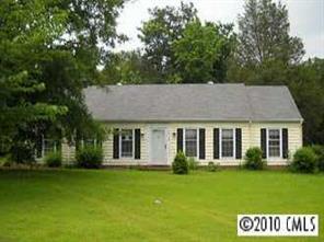 2418 Lawton Bluff Rd., Charlotte, NC 28226