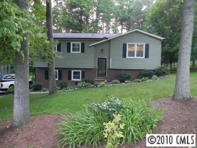 476 Patterson St., Troutman, NC 28166