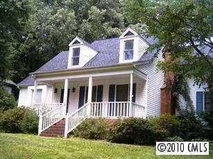 905 Evian Ln., Matthews, NC 28105