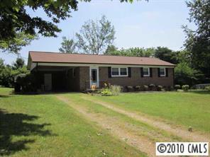 320 Hazelwood Cir., Statesville, NC 28625